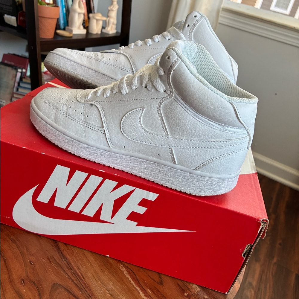 Wmns Nike Court Vision Mid